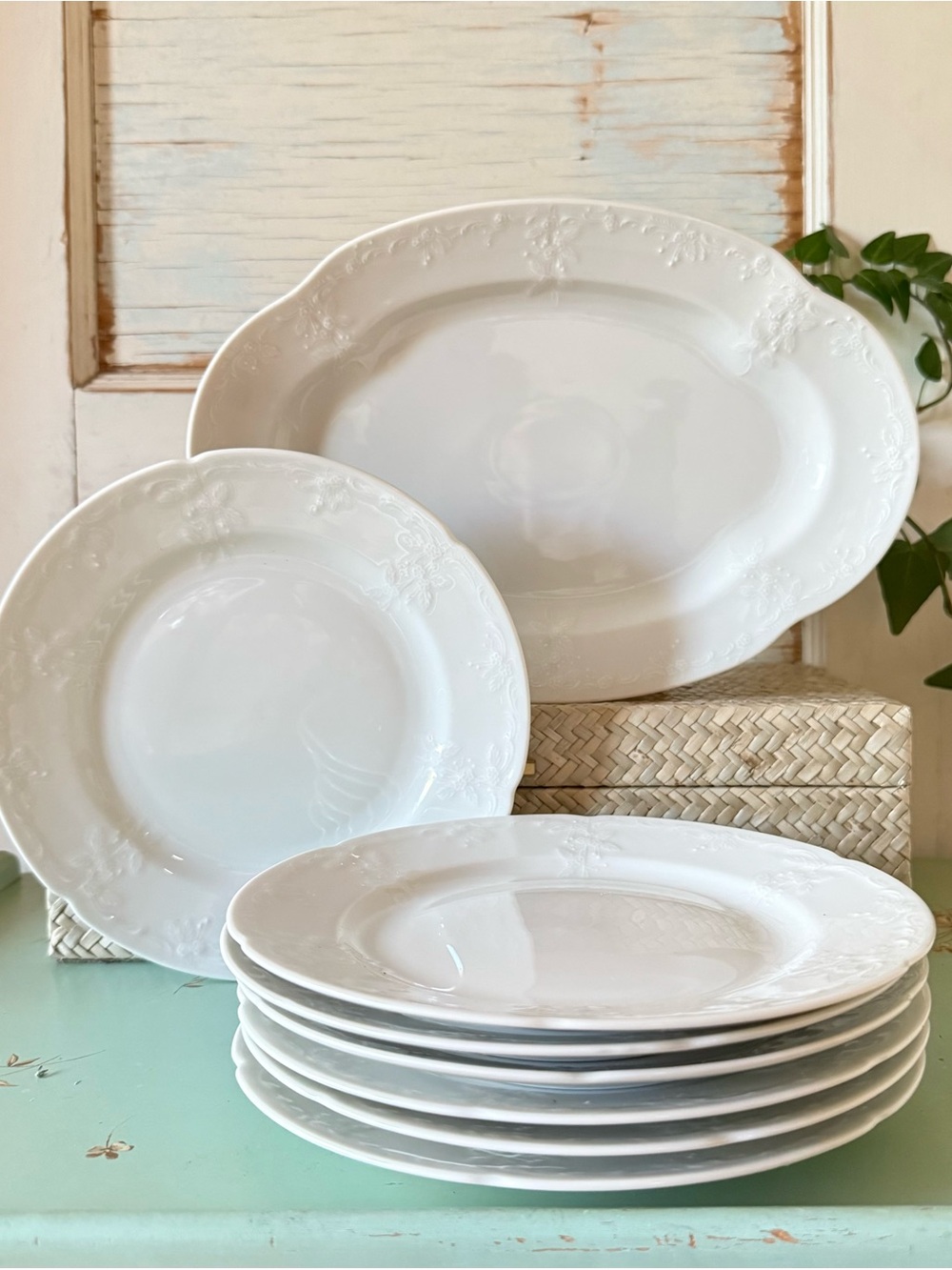 Vintage Kaiser “Dubarry” 8 Pieces, Raised Flower Trellis, 7 Salad & 11” Platter